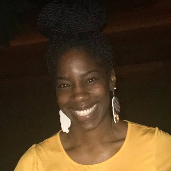 Meet your Posher, Cara - Picture 1 of 1